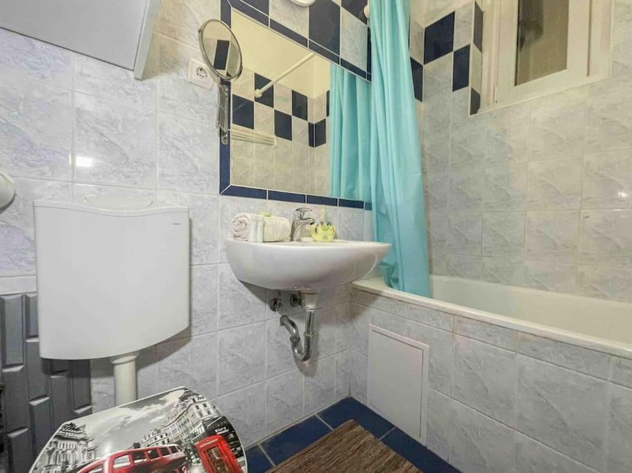B15 Downtown Cosy Apartment Budapeste Exterior foto